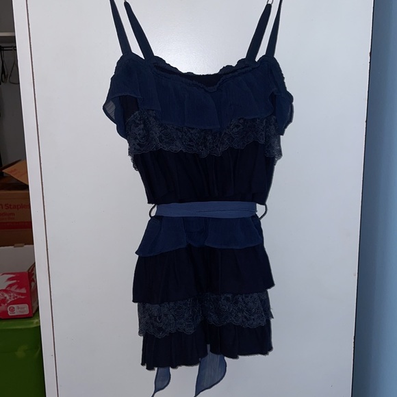 ABERCROMBIE & FITCH TOP - Picture 2 of 4